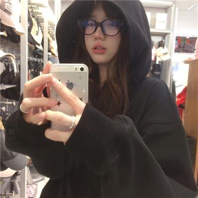 树林里的夫妻